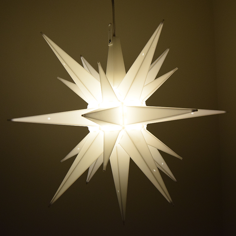 14" White Moravian Star Light - Image 2